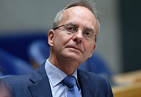 minister Henk Kamp