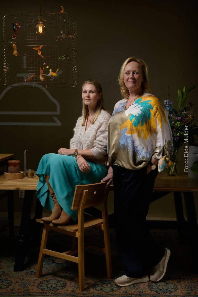 'Mijn moeder gaat voor haar klanten door het vuur', zegt dochter Carlijn Oosthoek van Do Company. 'Ze appen haar rustig midden in de nacht'