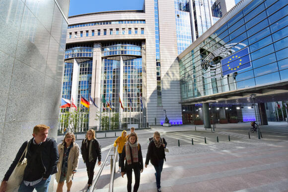 Welke europarlementariërs verdienen een standbeeld in Brussel?